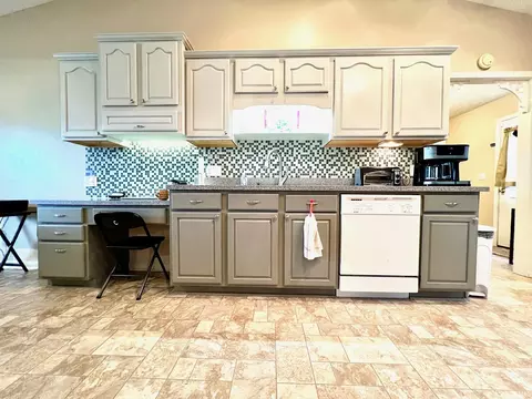 2235 35th St, Bedford, IN 47421 photo 17