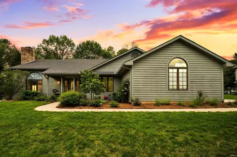 52633 Willow Bend Dr, Granger, IN 46530 photo 1