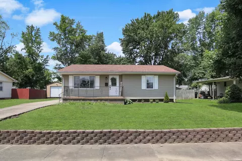 2017 Polster Dr, Evansville, IN 47714