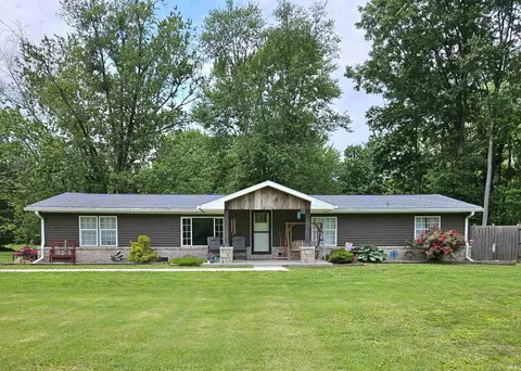 116 SW 12th St, Linton, IN 47441