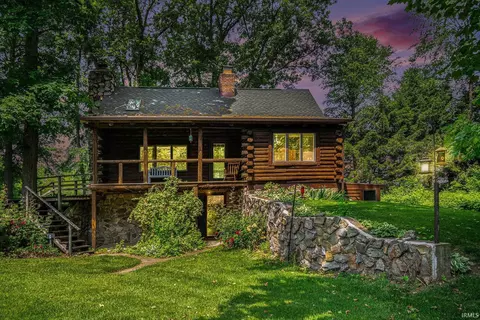 9162 W Old Road 30, Etna Green, IN 46524