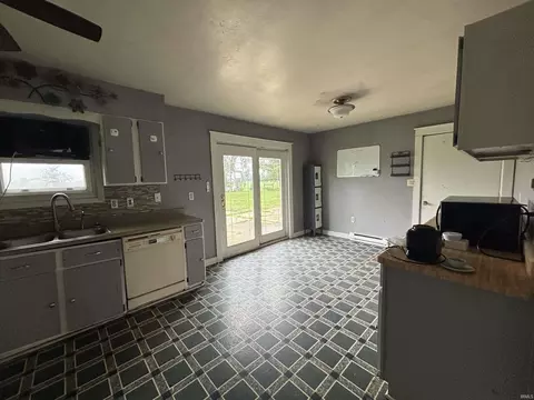 11345 E Us Highway 20, Lagrange, IN 46761 photo 7