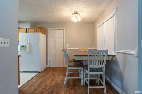 Dining - 4260 W 3rd St, Bloomington, IN 47404 photo 1 of 3