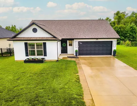 390 Mallard Cir, Chandler, IN 47610