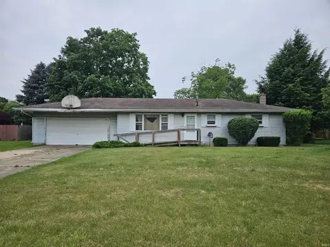 52301 Chatham Pl, Bristol, IN 46507