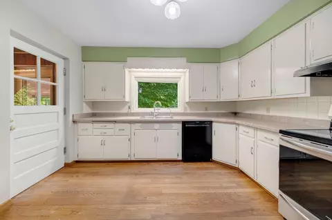 1402 Jackson Rd, South Bend, IN 46614 photo 8