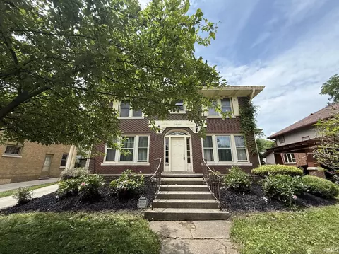 2131 Kensington Blvd, Fort Wayne, IN 46805
