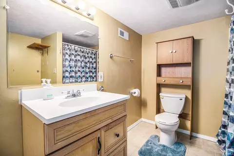 Bath - 52123 Evard Dr, Granger, IN 46530 photo 3 of 3