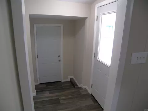 607 E Walnut St, Akron, IN 46910 photo 31