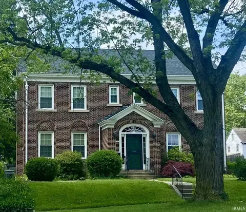 2225 Kensington Blvd, Fort Wayne, IN 46805