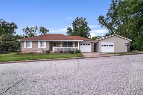 2208 Franklin St, Tell City, IN 47586