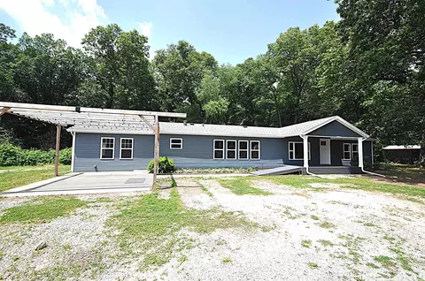 12551 Upas Rd, Plymouth, IN 46563