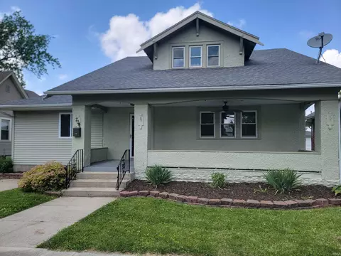 704 E King St, Garrett, IN 46738 photo 2