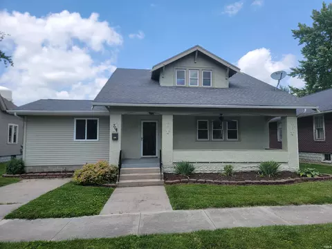 704 E King St, Garrett, IN 46738 photo 3