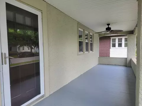 704 E King St, Garrett, IN 46738 photo 4