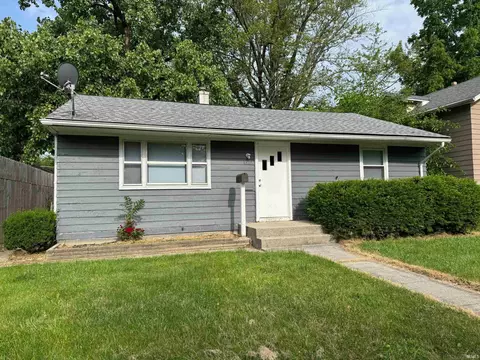 4320 Warsaw St, Fort Wayne, IN 46806