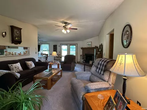15908 Walnut St, Huntertown, IN 46748 photo 5