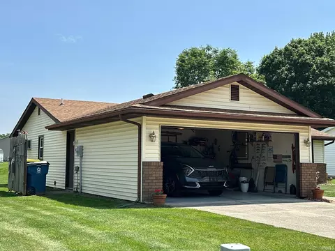 15908 Walnut St, Huntertown, IN 46748 photo 3