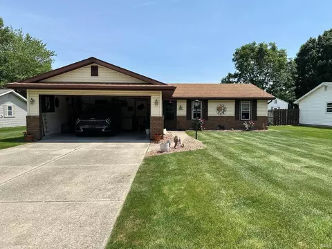 15908 Walnut St, Huntertown, IN 46748 photo 1
