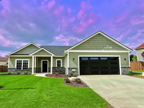 423 Westward Dr, Butler, IN 46721