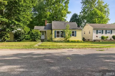 414 Klinger St, Plymouth, IN 46563