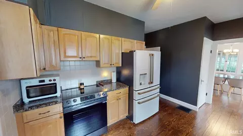 325 W 5th St, Jasper, IN 47546 photo 10
