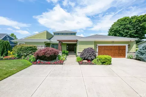 51257 Blue Ribbon Ln, Elkhart, IN 46514