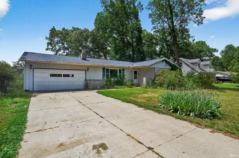 50859 Oak Tree Ln, Bristol, IN 46507