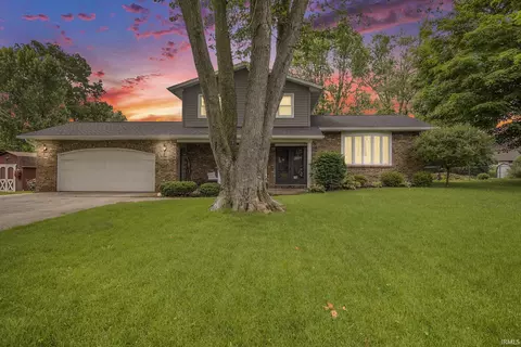 17822 Darden Rd, South Bend, IN 46635