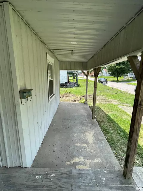 312 E 2nd St, Bicknell, IN 47512 photo 18