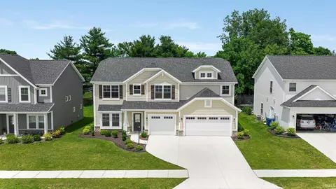 1114 Mosaic St, Huntertown, IN 46748