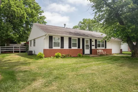 1900 Crowfoot Dr, Lafayette, IN 47909