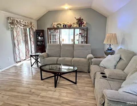 408 Duryea Dr, Auburn, IN 46706 photo 6