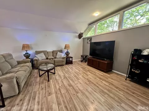 408 Duryea Dr, Auburn, IN 46706 photo 5