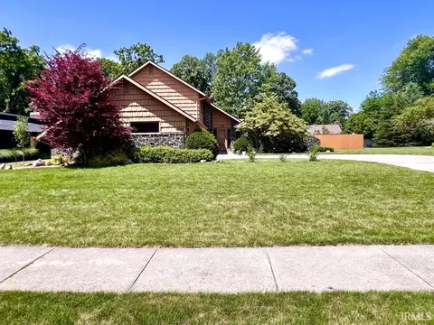 408 Duryea Dr, Auburn, IN 46706 photo 3