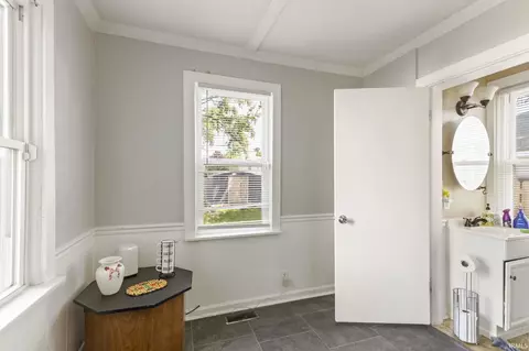 309 Eckman St, South Bend, IN 46614 photo 11