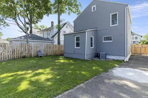 309 Eckman St, South Bend, IN 46614 photo 3