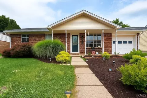 412 Gun Powder Ln, Evansville, IN 47711