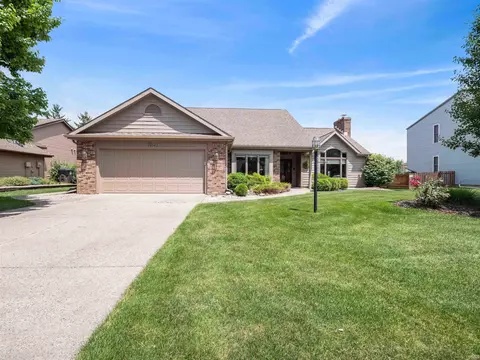 1031 Skyline Pass, Fort Wayne, IN 46825