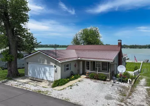 1199 N Main St, Kewanna, IN 46939