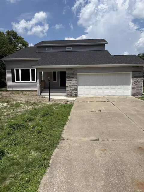 15483 Carriage Ln, Mishawaka, IN 46545