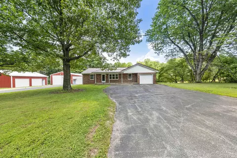 11549 Saint Wendel Rd, Evansville, IN 47720