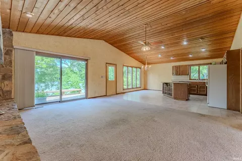 Living - 425 Val Ln, Marion, IN 46952 photo 5 of 7