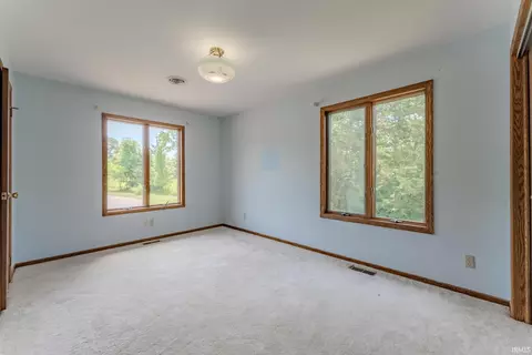 Bedroom - 425 Val Ln, Marion, IN 46952 photo 1 of 4