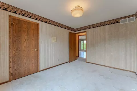 Bedroom - 425 Val Ln, Marion, IN 46952 photo 4 of 4