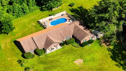 544 S Pelzer Rd, Boonville, IN 47601