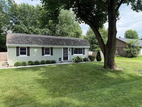 4407 Lake Villa Dr, West Lafayette, IN 47906