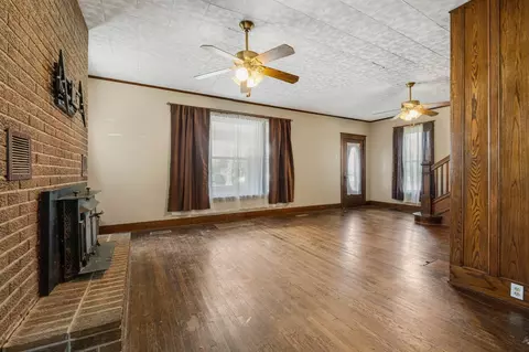 408 E Main St, Butler, IN 46721 photo 12