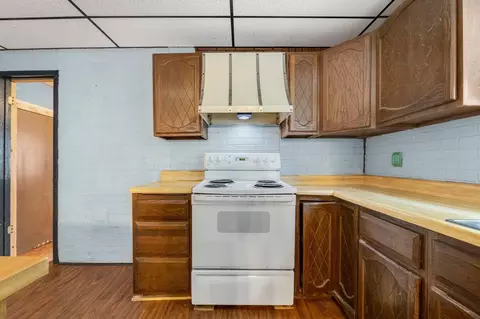 408 E Main St, Butler, IN 46721 photo 19