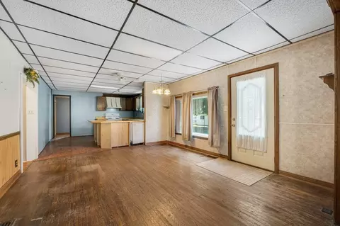 408 E Main St, Butler, IN 46721 photo 16